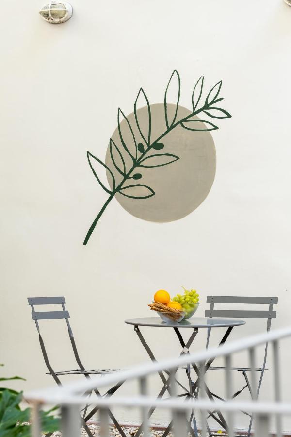 אתונה Central5 Boutique Apartments With Common Garden Next To Metro מראה חיצוני תמונה